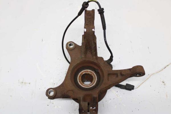 MOYEU AVANT DROIT DACIA DOKKER 2012+ 1.2ESSENCE - Vue 2